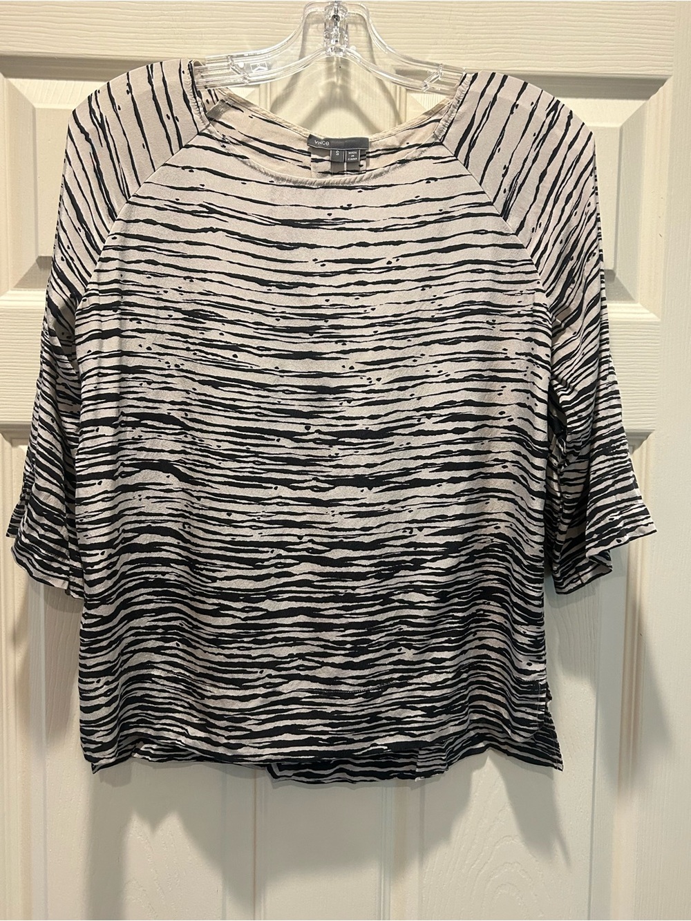 Vince Black and White Silk Striped 3/4 Sleeve Tee
